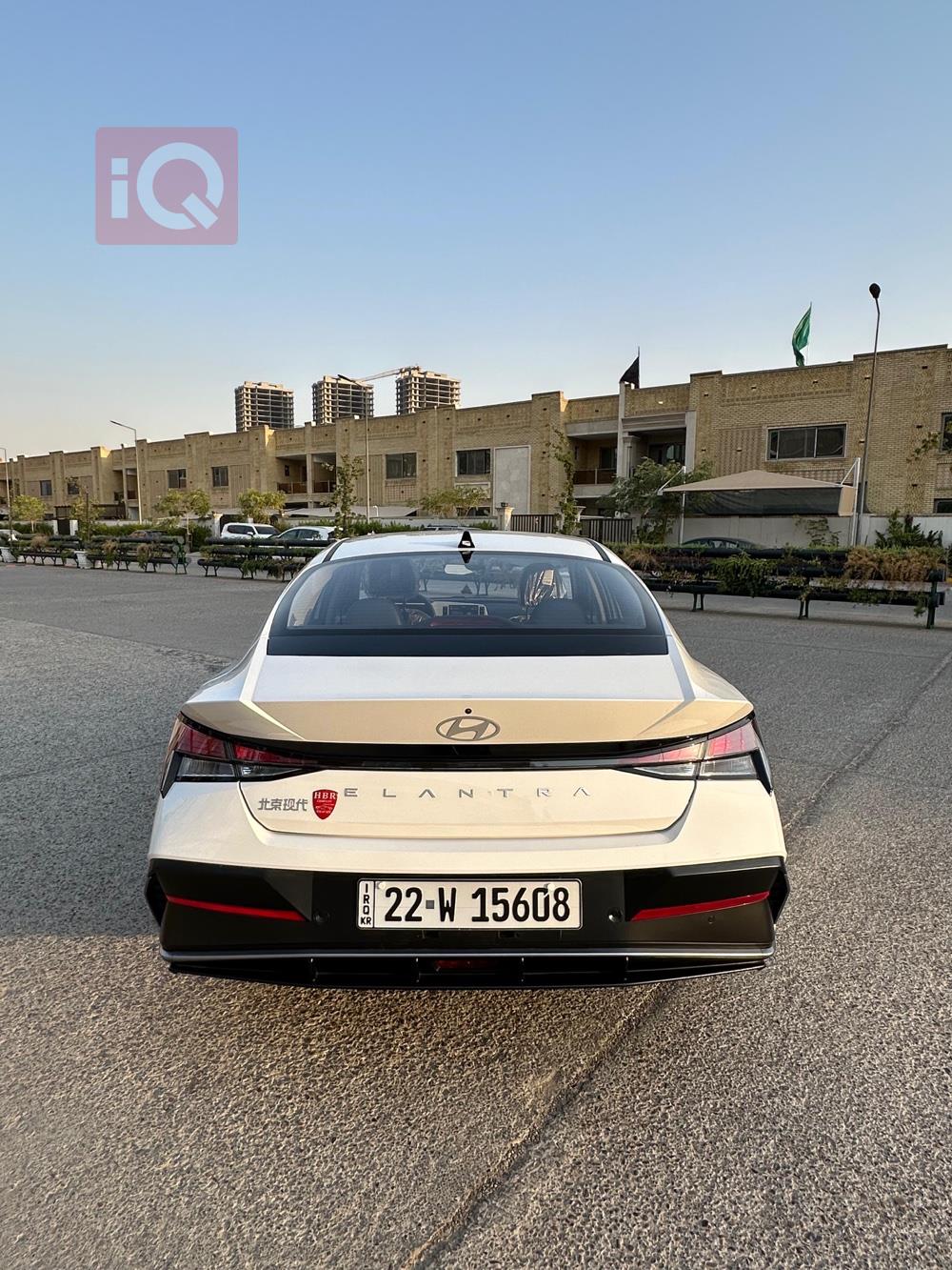 هیوندای ئەلەنترا